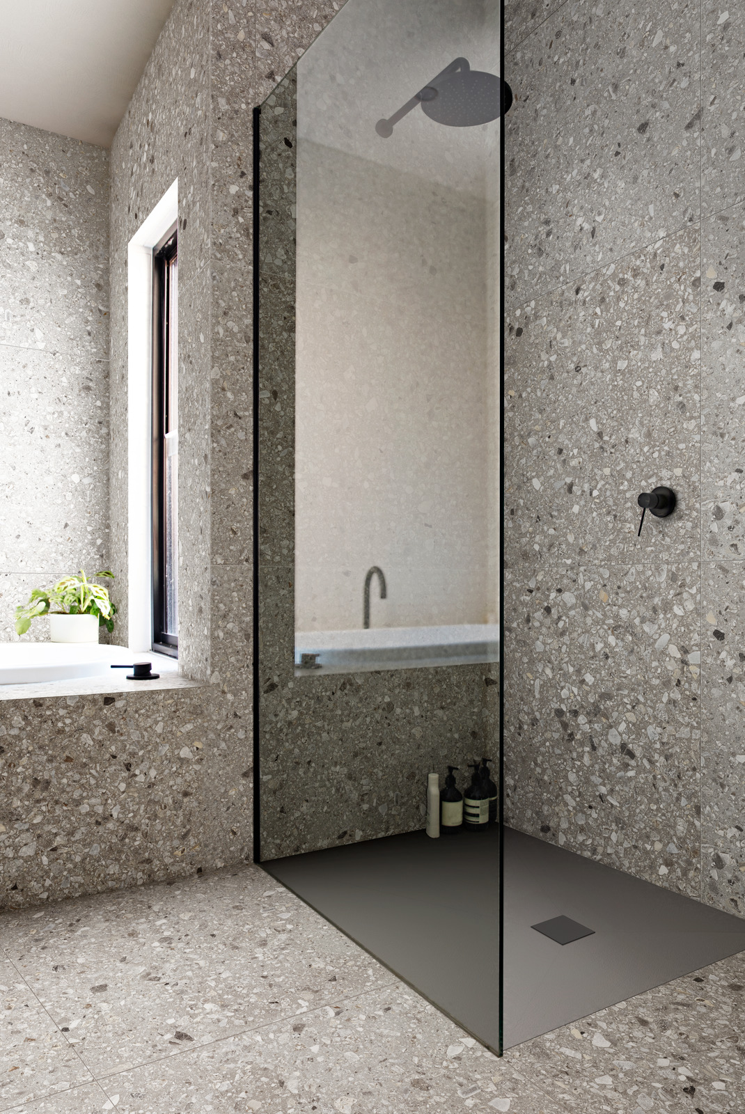 ragno realstone navigli 008.jpg